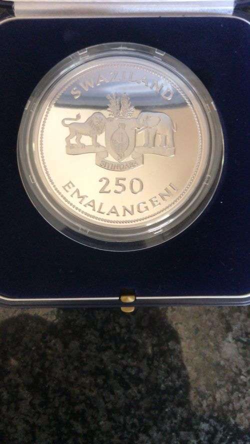 5 0z OF FINE SILVER 999. 30TH ANNIVERSARY.LIMITED MINTAGE