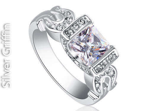 0.75 Carat Sparkling Princess Cut CZ Simulated Diamond Ring Size 6