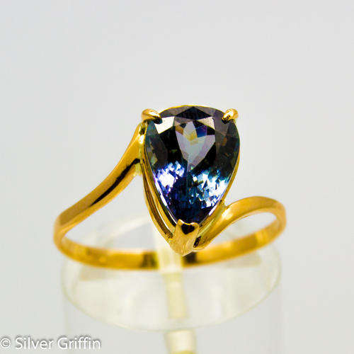 **ERV R 38070.00**  2.82 Carat Greenish/Bluish/ Silver Natural Tanzanite Set in 9ct Solid Gold.