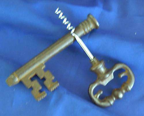 CORKSCREW -  KEY TYPE -CAST IRON