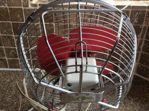 Vintage Kitchen Fan. c. 1970¿s. Adjustable tilt.