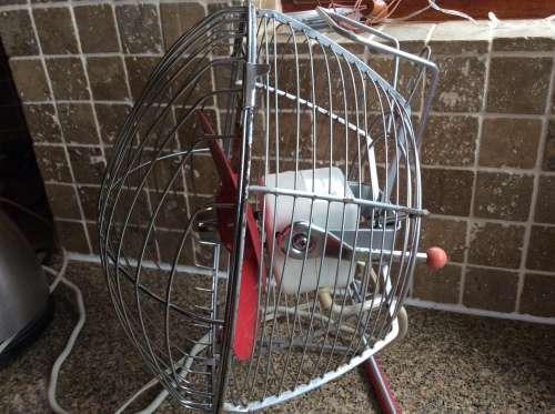 Vintage Kitchen Fan. c. 1970¿s. Adjustable tilt.