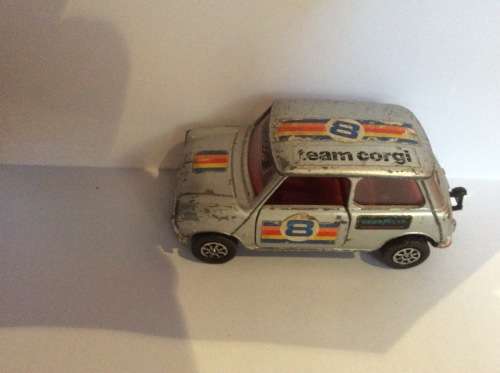 VINTAGE CORGI TOYS BRITISH LEYLAND MINI 1000 - No8 1/36 - MADE IN GREAT BRITAIN