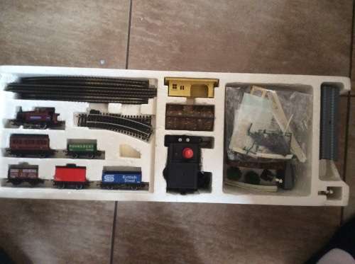 Hornby railways The Midlander goods train Sentinel set boxed