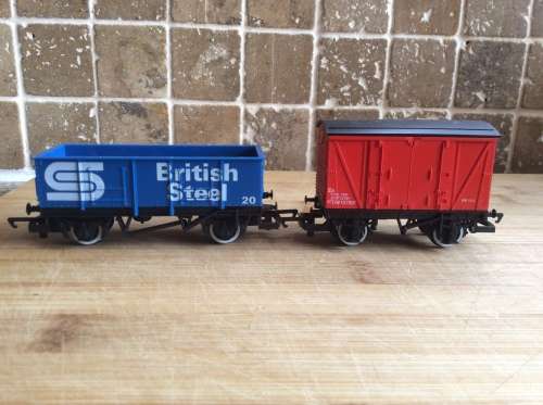Hornby railways The Midlander goods train Sentinel set boxed