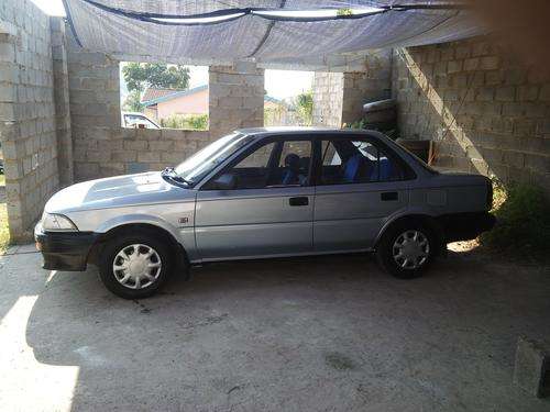 1990 Auto Toyota Corolla