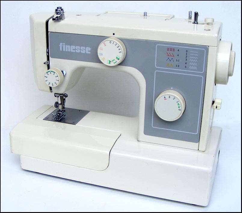 Finesse Sewing Machine in Good Condition