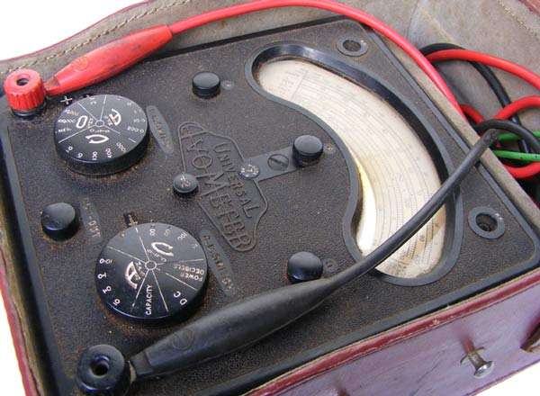 Antique 1954 AVO Meter in Original Leather Case - Amps-Volts-Ohms- Old multitester!