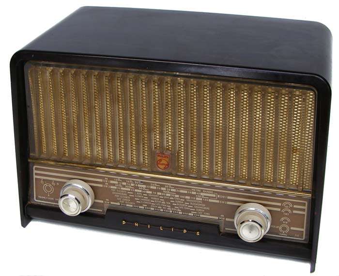 Vintage/Antique Philips Table Top Bakelite Valve Radio