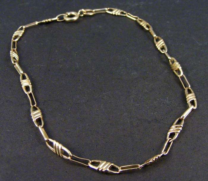 Solid 9ct Gold Dainty Bracelet - 2.8g - 20cm