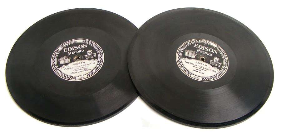 Pair of 1920's Edison 6mm thick diamond disc gramophone records - good condition