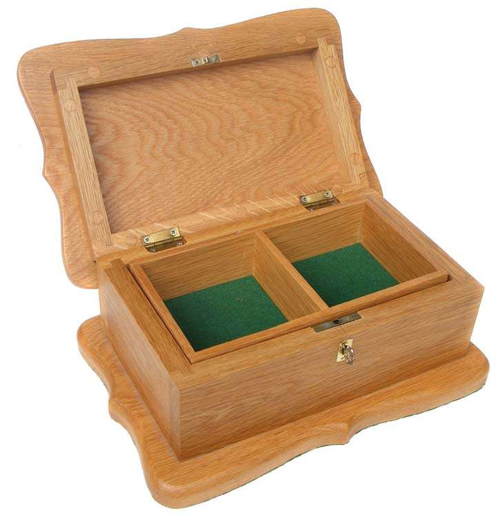 Beautiful Handcrafted OAK Wooden Lockable Jewellery Box with tray