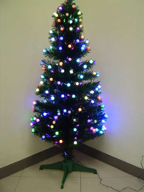 1.5m Christmas Artificial Tree with Metal Stand (built in lights)