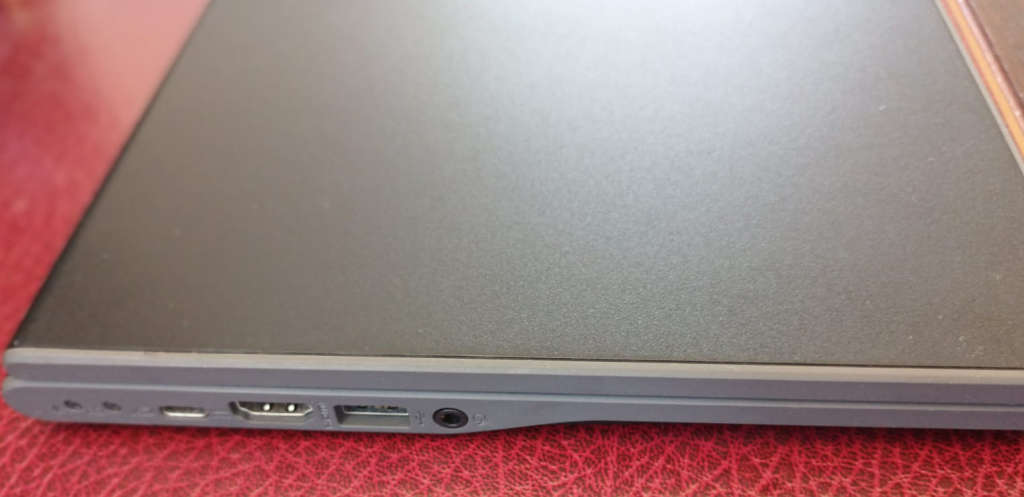 Acer Chromebook 11 C771 , 4GB Ram  , 32GB Storage , 11.6 Screen , wifi , webcam - long battery life