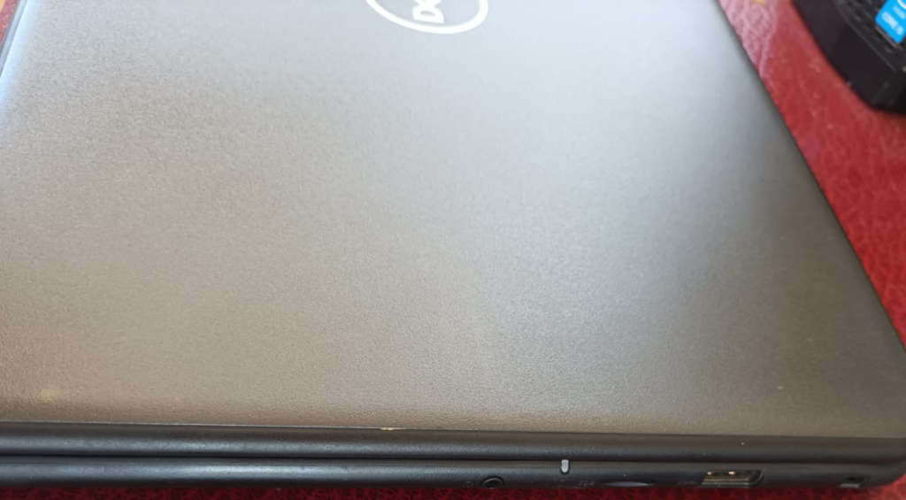 Dell Latitude 3300  4Gb ram , 128GB SSD(NVMe m.2) , 13.3 inch Screen Windows 10 Pro