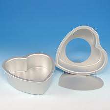 2 ON AUCTIONS !!! 8'' HEART CAKE PAN