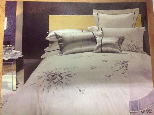 NEW ARRIVED!!! 6 PIECE QUEEN SIZE LUXURY SUPER SOFT TOP QUALITY EXELLENT MATERIAL DUVET COVER SET