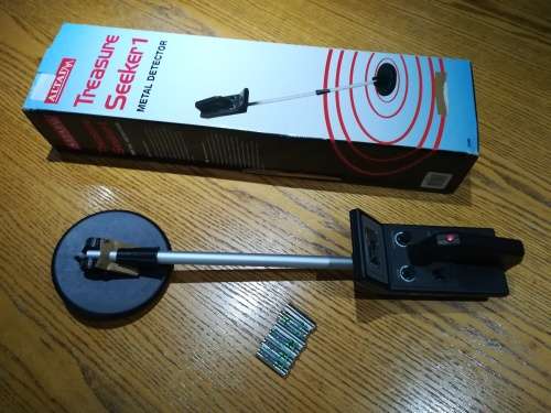 METAL DETECTOR : ALTAI ALL-ROUND TREASURE SEEKER 1 STARTER (GOOD CONDITION - USED 1 TIME)