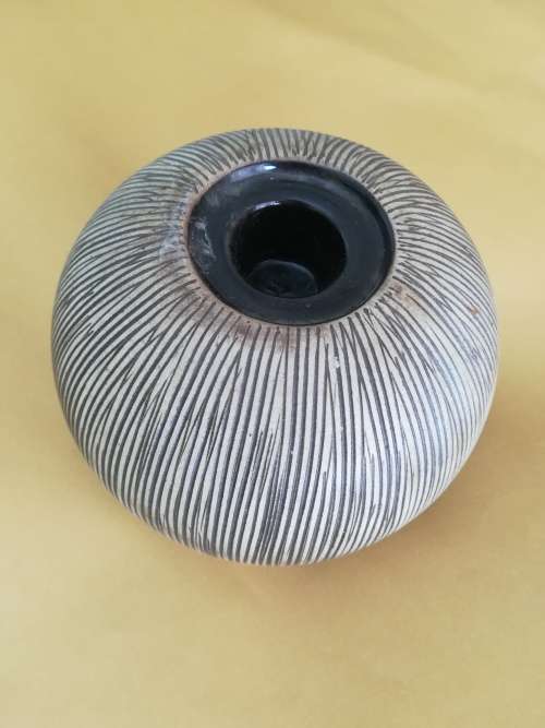 Round Ball Candle Holder