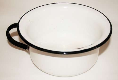 ANTIQUE ENAMEL "KOOS" IN GREAT CONDITION !!