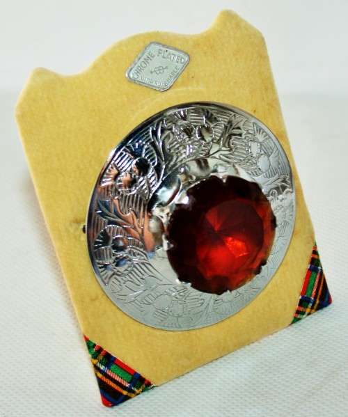 *MIZPAH *HUGE VINTAGE SCOTTISH MIZPAH BROOCH WITH ORIGINAL STAND