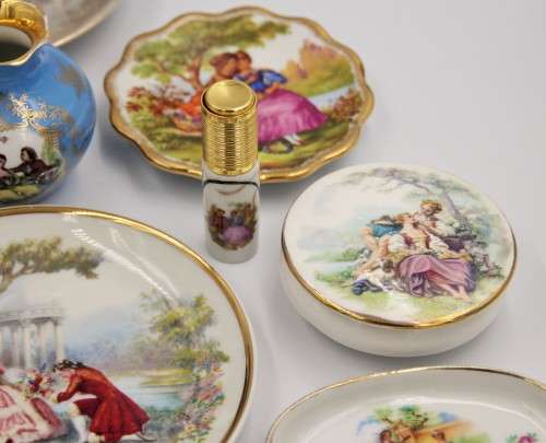 *LIMOGES*VINTAGE COLLECTION OF LIMOGES AND ROMANTIC SCENE ITEMS ! ONE BID FOR ALL !!