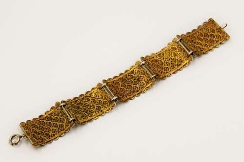 *FILIGREE*WOW ! STUNNING ANTIQUE STERLING SILVER AND GOLD GILT FILIGREE FISH SCALE PATTERN BRACELET