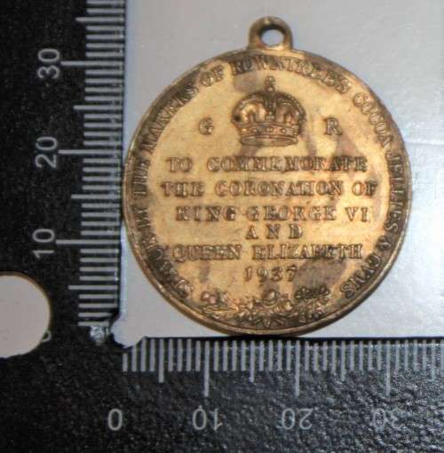 King George VI & Queen Elizabeth Commemoration Medallion