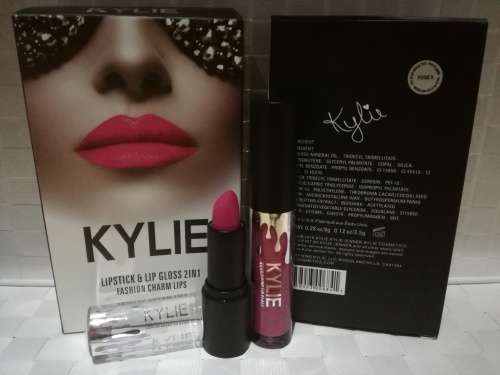 KYLIE 2IN1 LIPSTICK & MATTE LIPGLOSS  # POSIE K