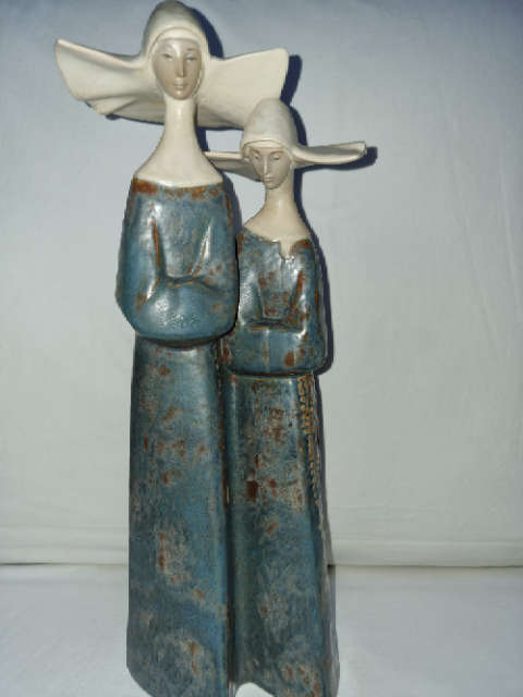 Lladro Nuns (Gres) # 2075 (Retired)