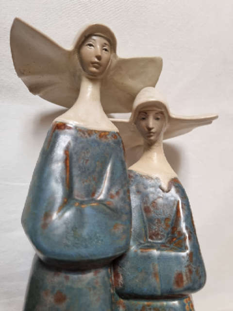 Lladro Nuns (Gres) # 2075 (Retired)