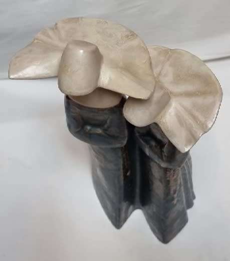 Lladro Nuns (Gres) # 2075 (Retired)