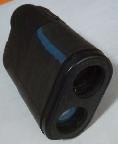 GOLF LASER  RANGE FINDER 6 X 25 7 DEGREES PLUS BAG