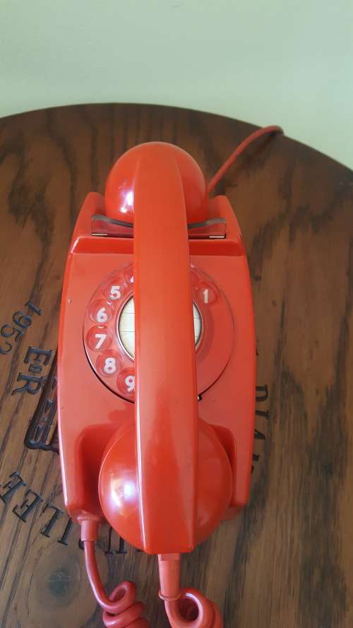 Vintage RED RETRO ROTARY TELEPHONE