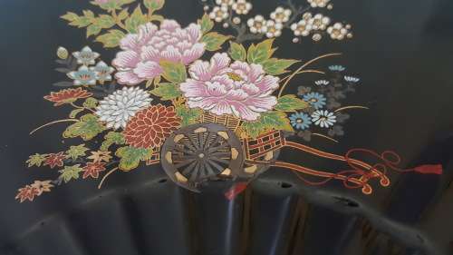 LARGE BEAUTIFUL JAPANESE FLOWER CART PORCELAIN FAN TRINKET DISH