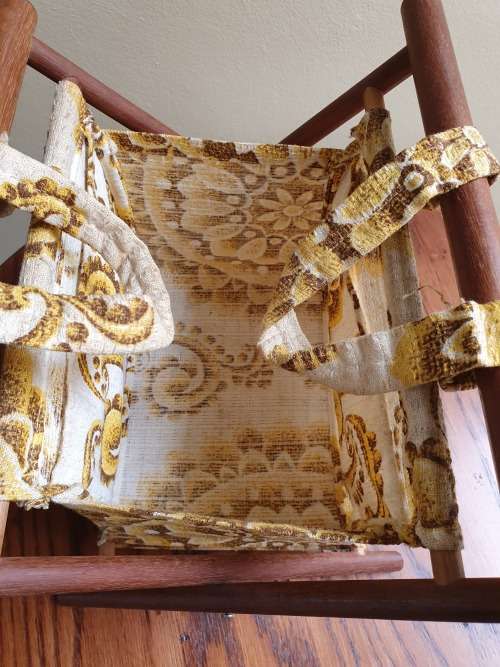 CUTEST LITTLE SEWING KNITTING RETRO MID CENTURY MODERN WOODEN STAND