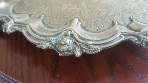 BEAUTIFUL ANTIQUE ROSE DETAIL 3 LEGGED HEAVY EPNS 4742 SILVER TRAY