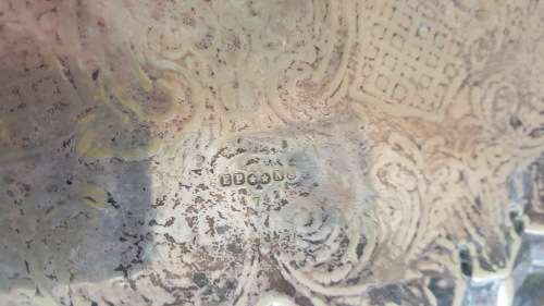 BEAUTIFUL ANTIQUE ROSE DETAIL 3 LEGGED HEAVY EPNS 4742 SILVER TRAY