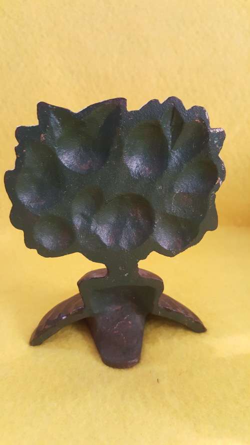 VINTAGE CAST IRON FRUIT TREE DOOR STOP