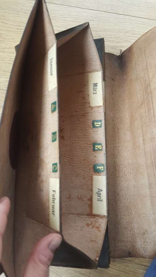 ANTIQUE GENUINE LEATHER GERMAN DOCUMENT HAND HELD BAG WITH SILVER BUCKLE