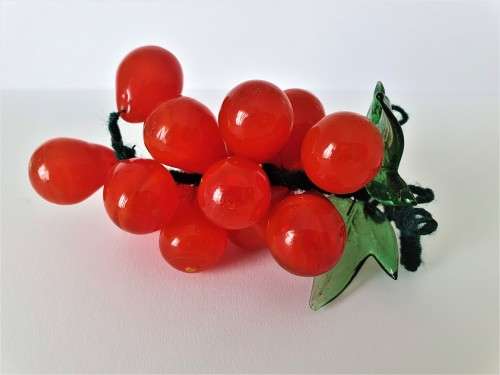 BEAUTIFUL BRIGHT ORANGE GLASS GRAPES (MURANO?)