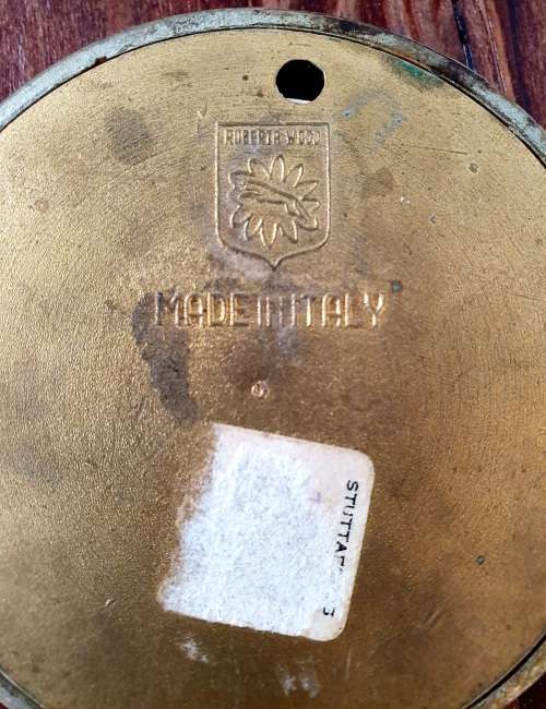 Roberta Wood Italy Round Frame with picture of romantic dancing couple