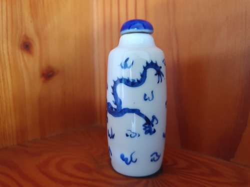 Blue and White Dragon Japanese Porcelain Snuff Perfume