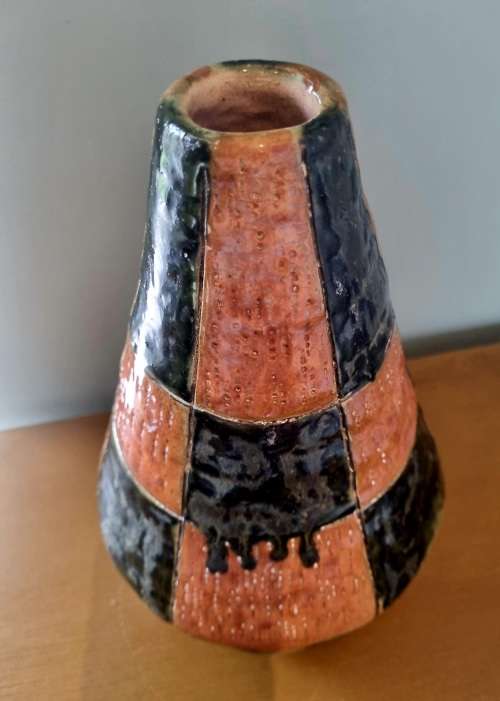 Mid century South African Pottery Vase By Edna Blignaut 1969