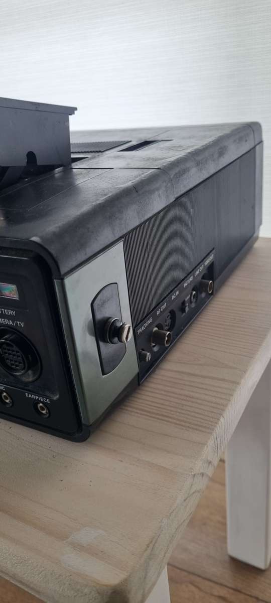 SONY Betamax SL-3000 Portable Video Cassette Recorder with leather cover