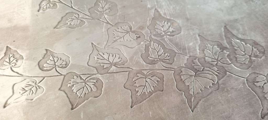 Beautiful Ivy Botanical Design Silverplated Tray