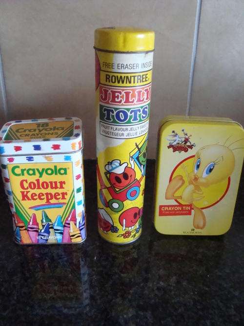 CUTE COLLECTION OF TINS