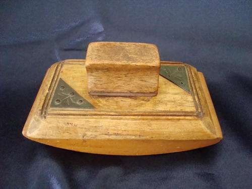 DESK TOP WOODEN INK BLOTTER