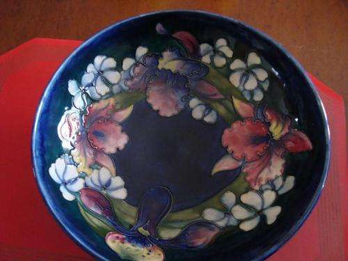 LARGE MOORCROFT  BOWL WITH ORCHID PATTERN - SIGNED