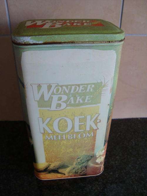WONDER BAKE CAKE FLOUR TIN